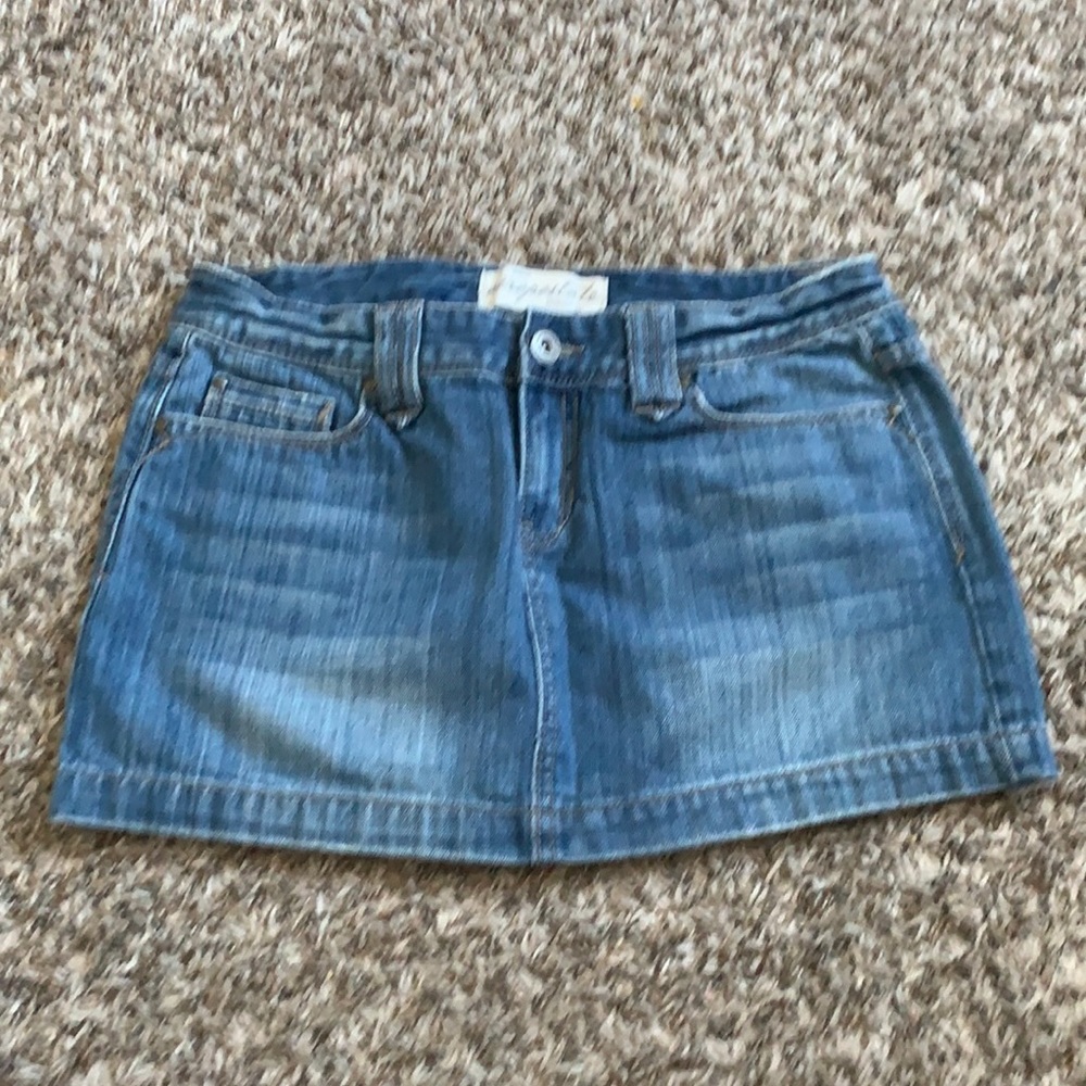 Aeropostale denim jean skirt. Size 7/8.
